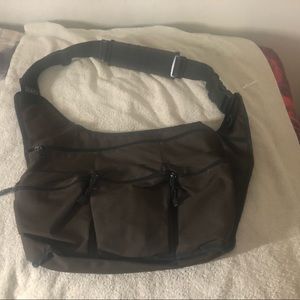 Gap messenger bag